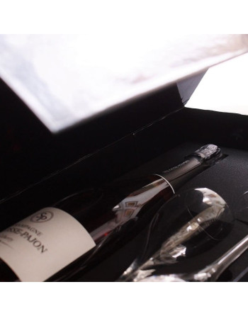 Champagne vintage en cadeau pour femme avec flûtes : sur demande